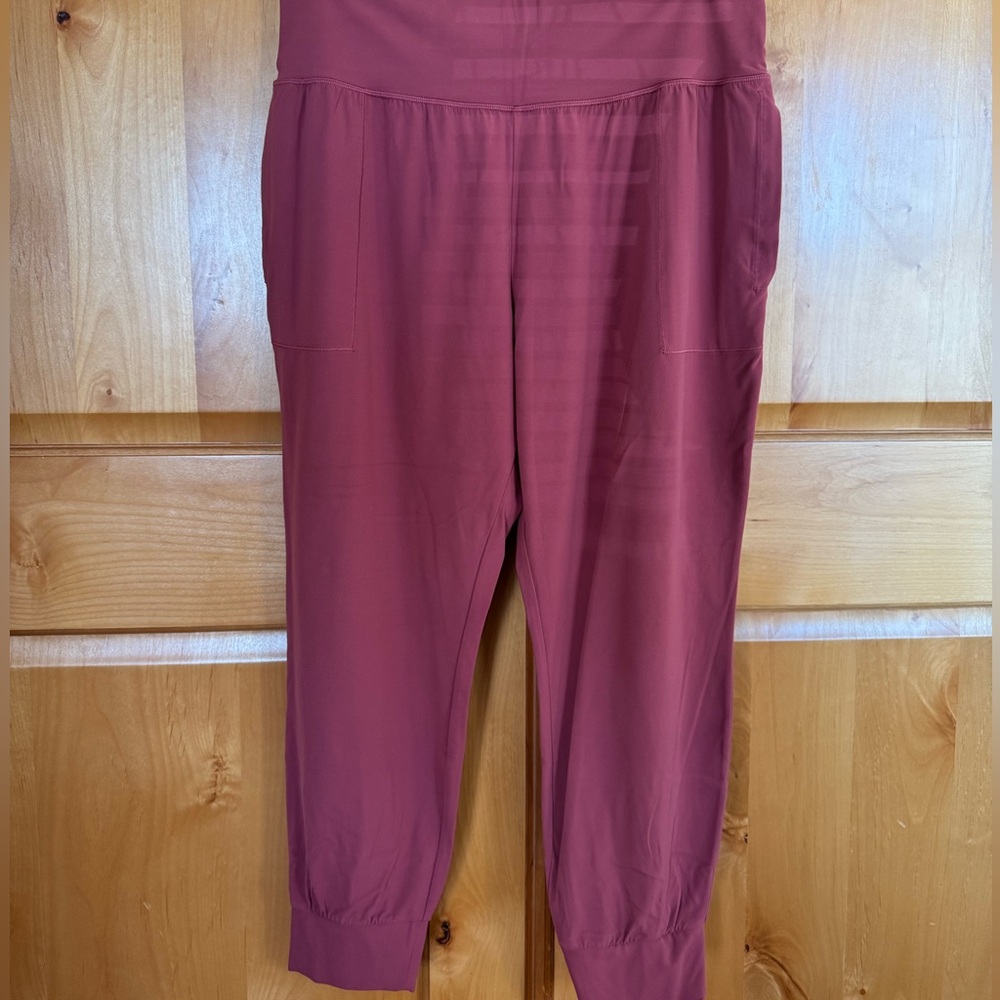 Athleta Salutation High Rise Jogger. Worn Once. Size XL. Dusty Pink